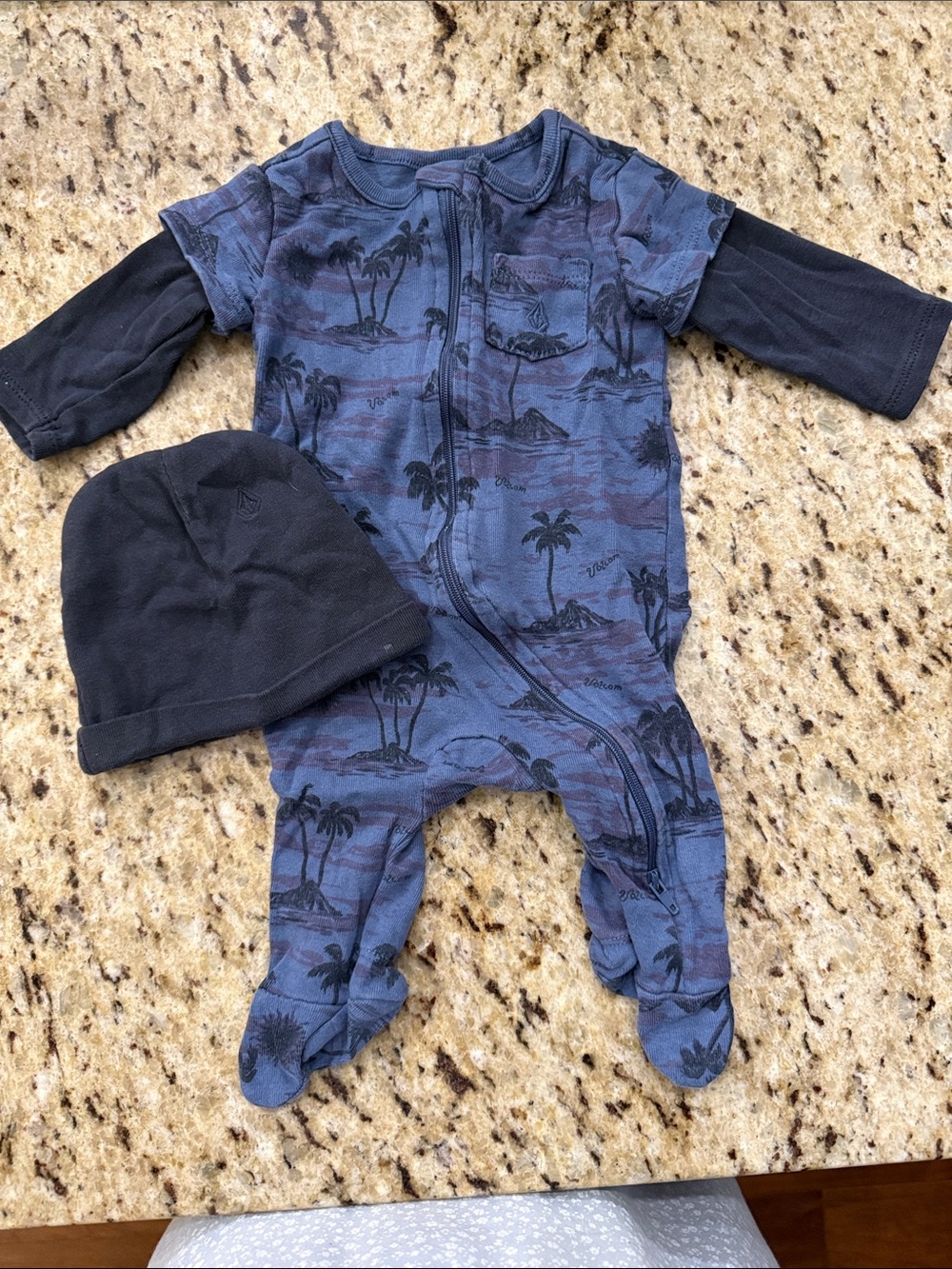 Volcom Navy and Slate Palm-Print Baby Footie with Hat